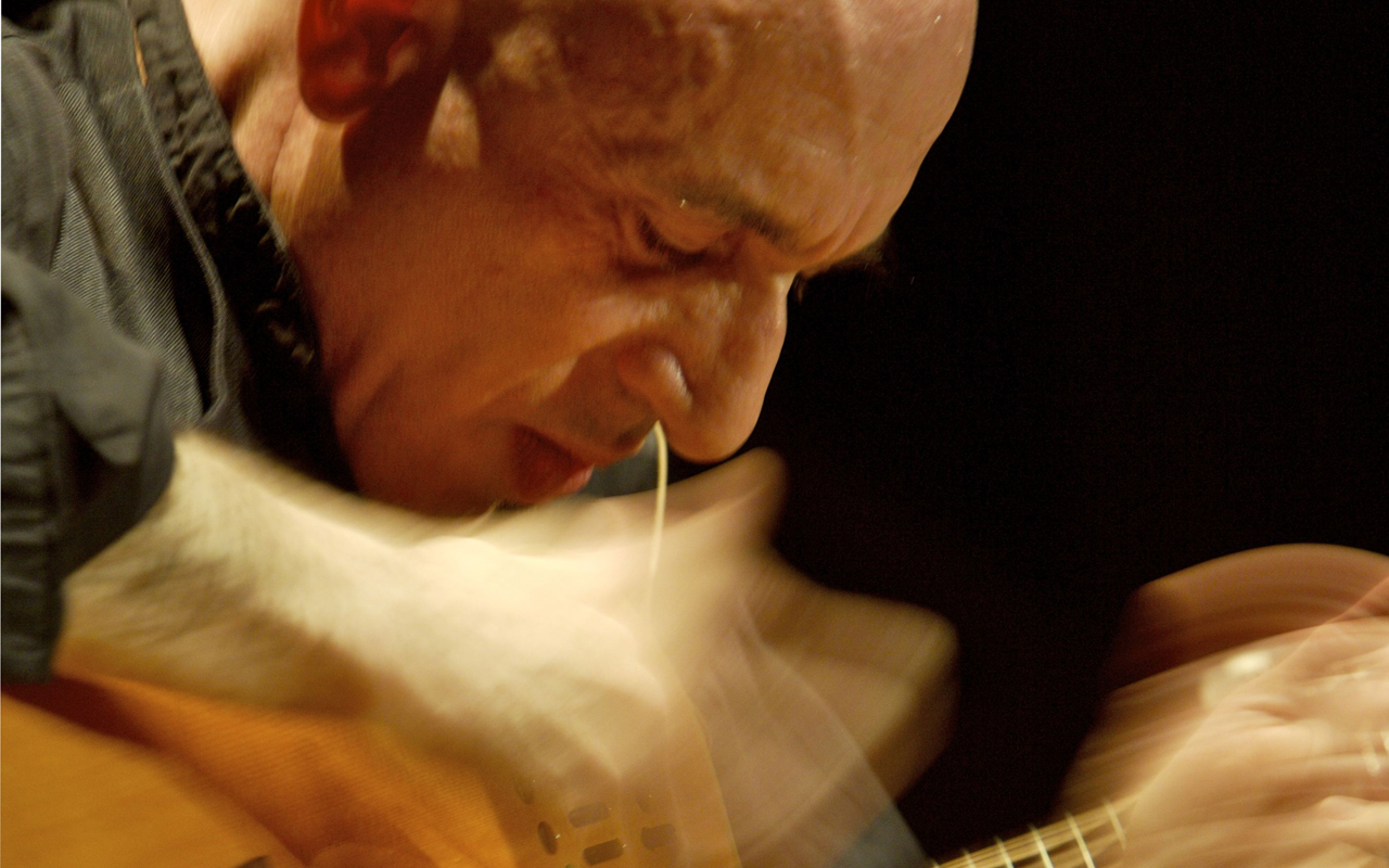 Elliot Sharp performs at the 2017 Earshot Jazz Festival
